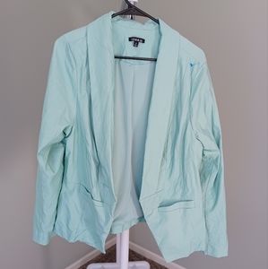 #311 NWOT Torrid Blazer